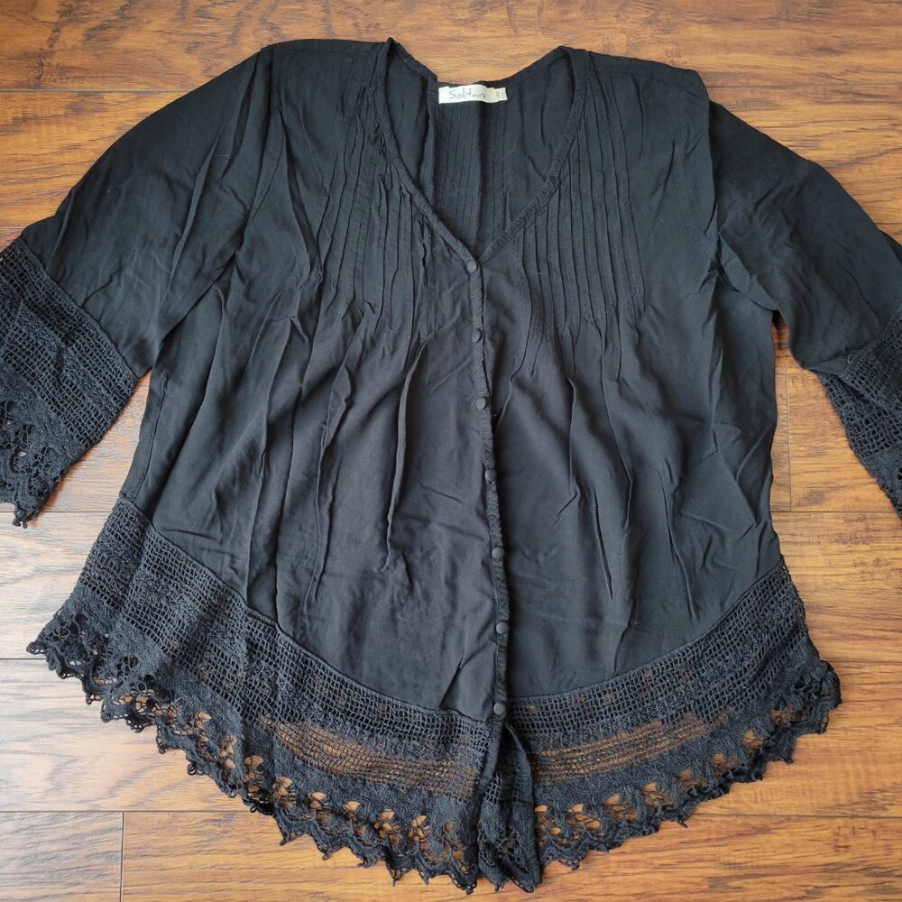 SOLITAIRE Black Button-Front Pintuck Blouse Top with Crochet Trim sz XL 1X EUC - Picture 4 of 7
